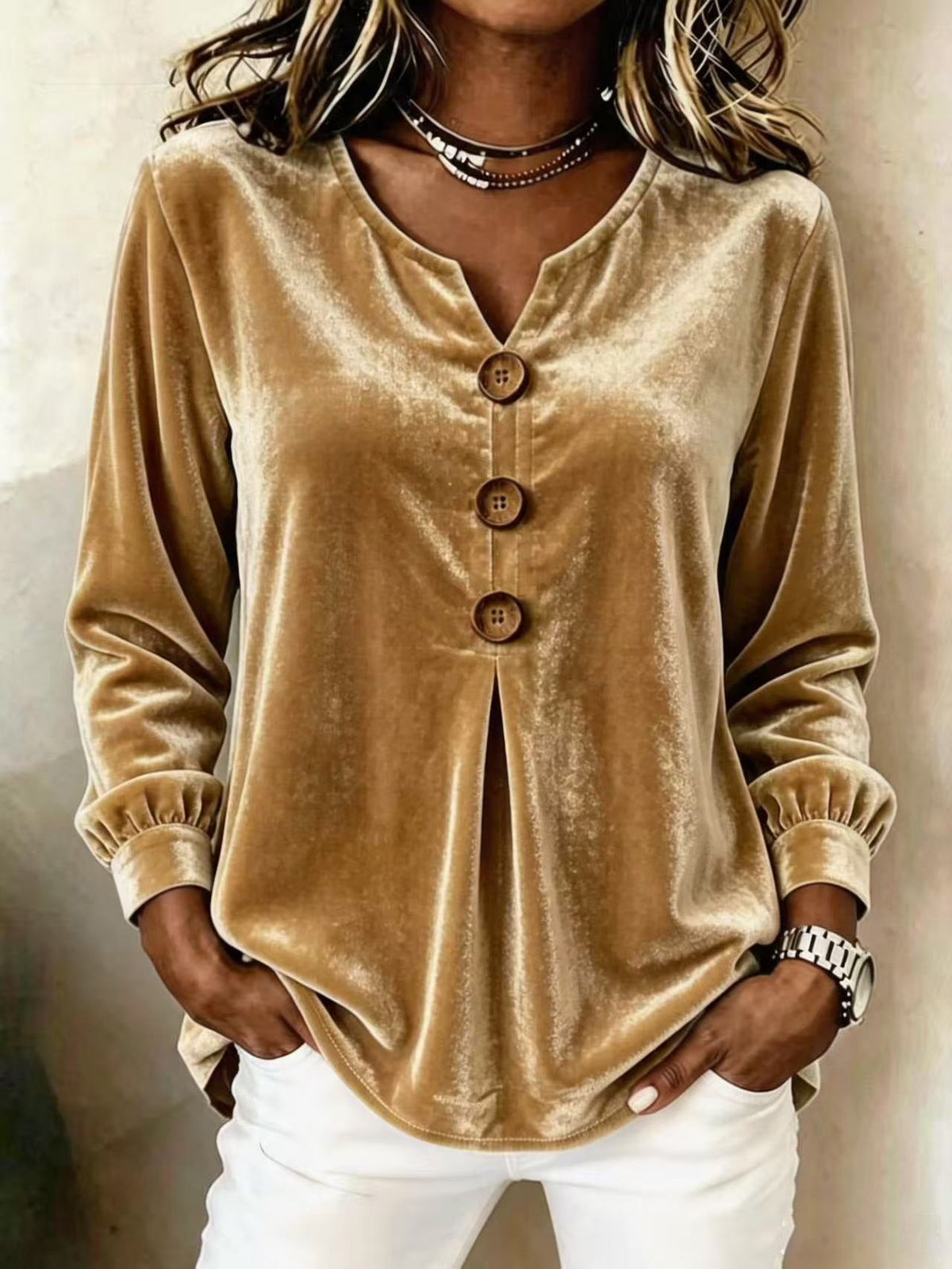 Bluse Damen beige tailliert mit Knopfdetails - 1 - Atelier-Zofia