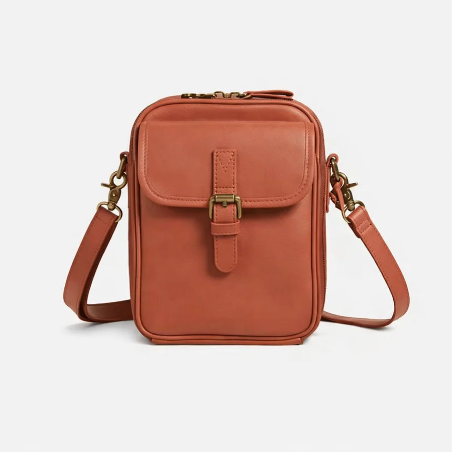 Crossbody-Tasche Damen schwarz kompaktes Design mit praktischem Verschluss - 2 - Atelier-Zofia