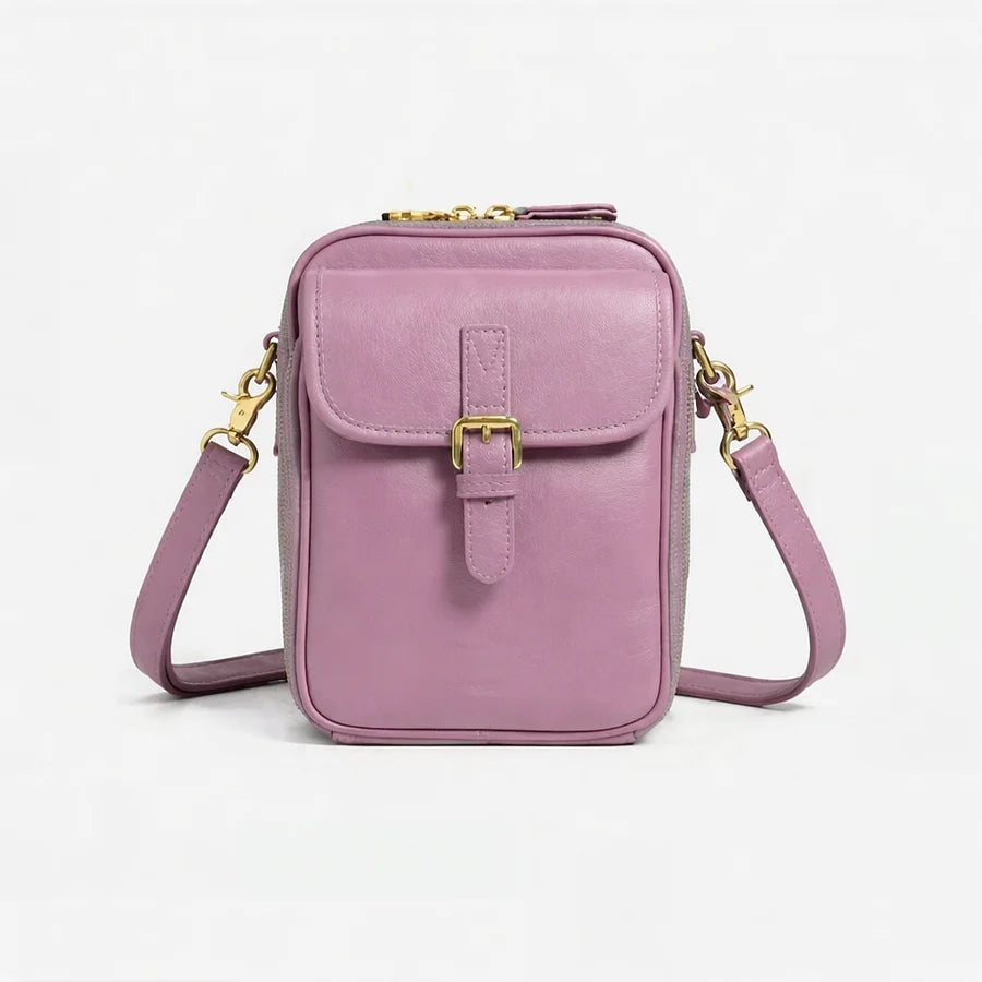 Crossbody-Tasche Damen schwarz kompaktes Design mit praktischem Verschluss - 7 - Atelier-Zofia