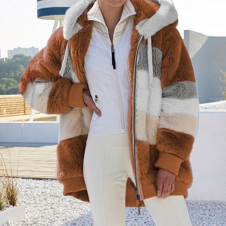 Faux Fur Mantel Damen rot oversized mit Kapuze und Reißverschluss - 11 - Atelier-Zofia