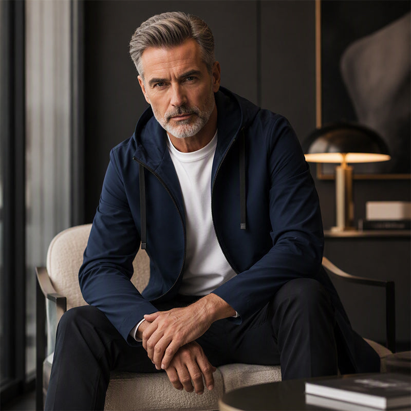 Jacket Herren schwarz tailliert mit Kapuze und langen Ärmeln - 5 - Atelier-Zofia