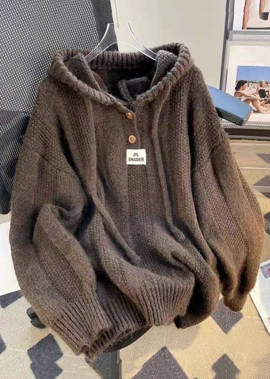 Pullover Damen braun oversize mit Kapuze und Knopfverschluss - 1 - Atelier-Zofia