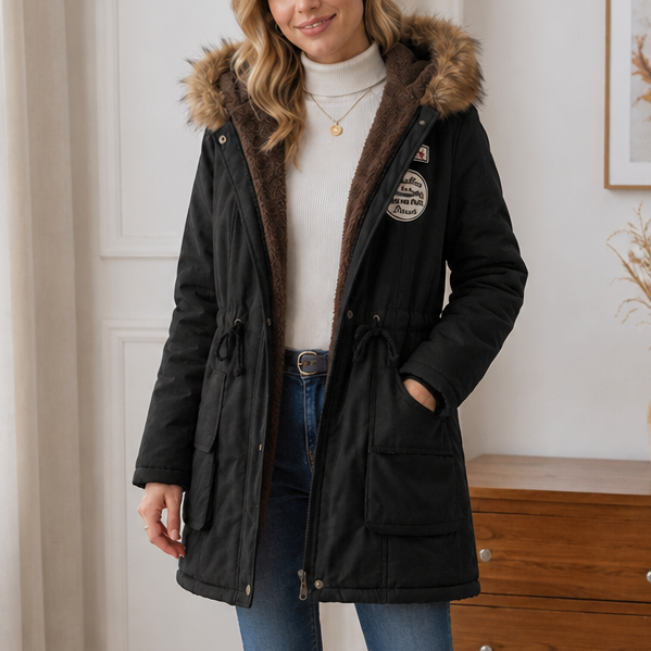 Jacke Damen schwarz tailliert mit Kapuze und Kunstfellkragen - 2 - Atelier-Zofia