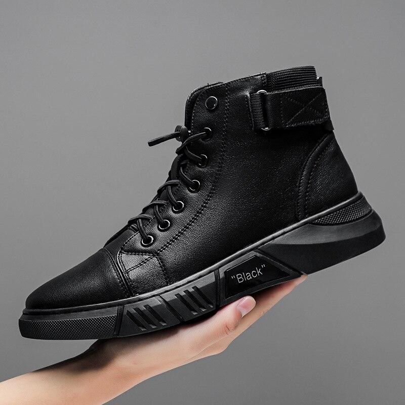 Boots Damen schwarz hoch mit Schnürung und seitlichem Riemen - 8 - Atelier-Zofia