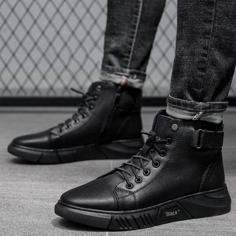 Boots Damen schwarz hoch mit Schnürung und seitlichem Riemen - 10 - Atelier-Zofia