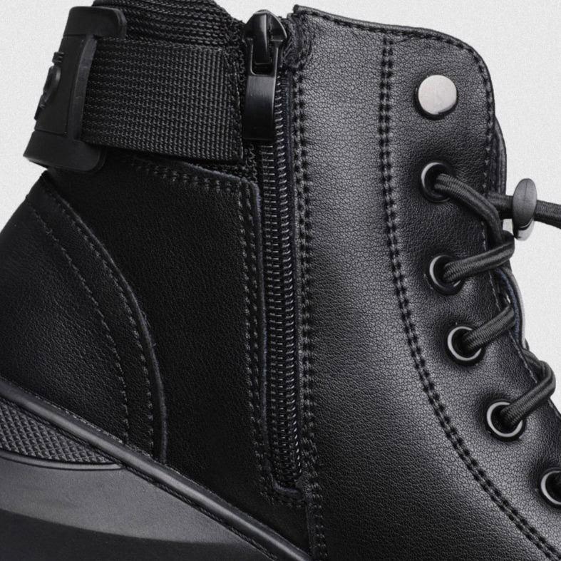 Boots Damen schwarz hoch mit Schnürung und seitlichem Riemen - 13 - Atelier-Zofia