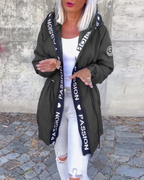 Damen Jacke schwarz tailliert mit Kapuze und Kordelzug - 2 - Atelier-Zofia