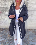 Damen Jacke schwarz tailliert mit Kapuze und Kordelzug - 5 - Atelier-Zofia