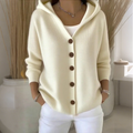 Cardigan Damen schwarz mit Kapuze und Knopfverschluss - 1 - Atelier-Zofia