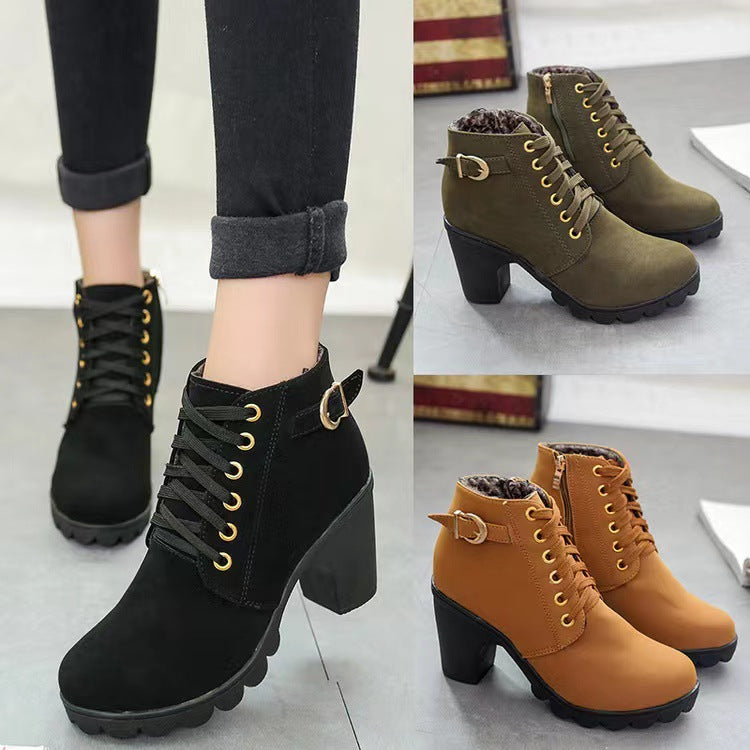 Boots Damen schwarz mit klobigem Absatz und Schnürung - 1 - Atelier-Zofia