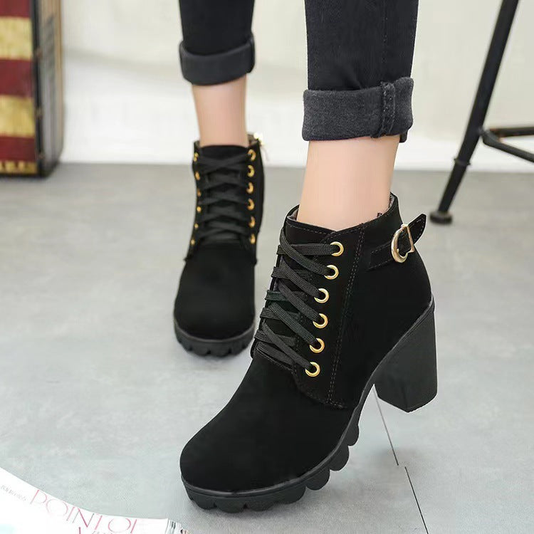 Boots Damen schwarz mit klobigem Absatz und Schnürung - 2 - Atelier-Zofia