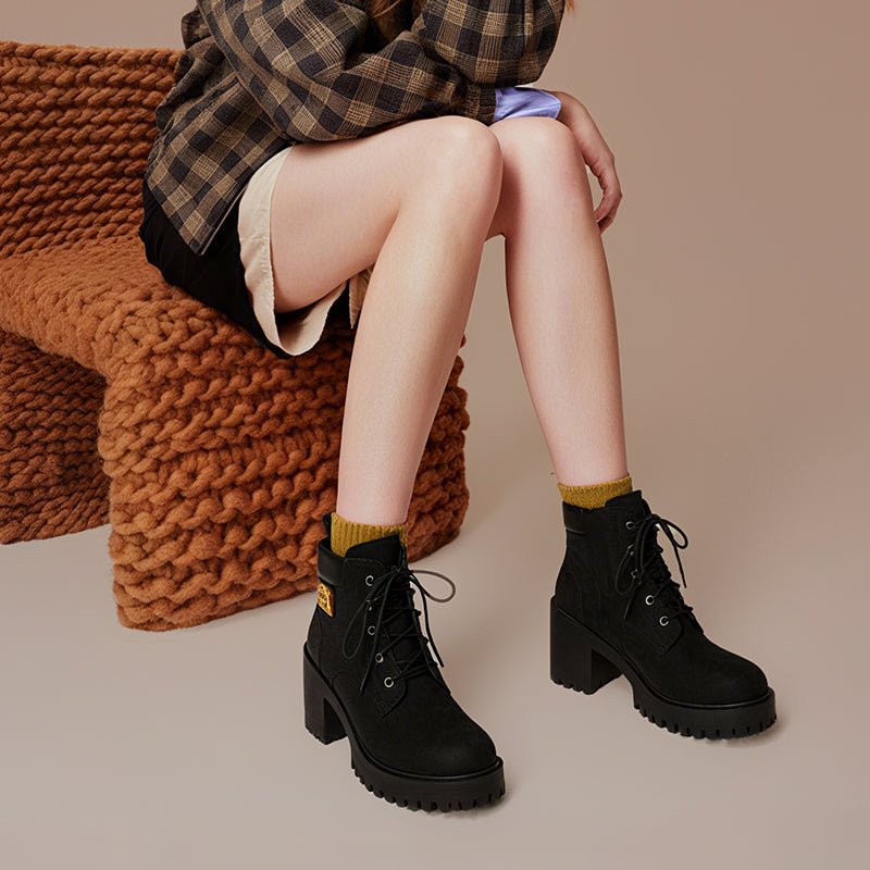 Damen Boots schwarz mit Blockabsatz und Schnürverschluss - 1 - Atelier-Zofia