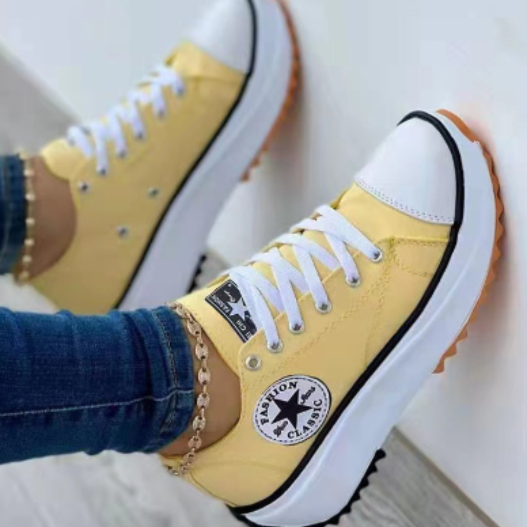 Sneakers Damen weiß mit markanter Sohle und LED-Licht - 3 - Atelier-Zofia