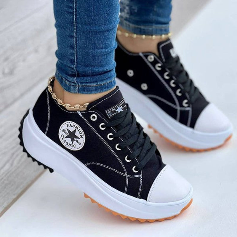 Sneakers Damen weiß mit markanter Sohle und LED-Licht - 8 - Atelier-Zofia