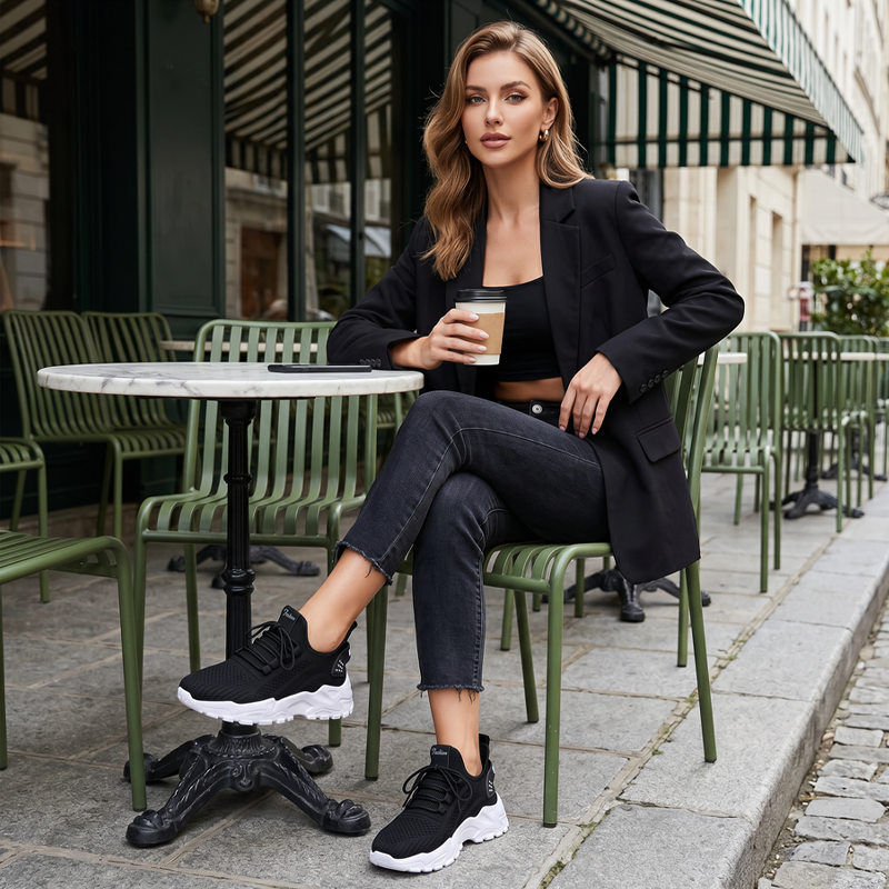 Sneakers Damen schwarz mit bequemer Passform und sportlichem Design - 2 - Atelier-Zofia
