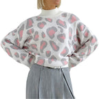 Pullover Damen weiß mit Leopardenmuster und hohem Kragen - 5 - Atelier-Zofia