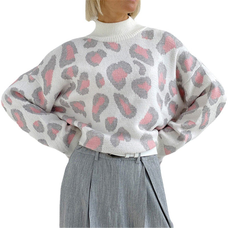 Pullover Damen weiß mit Leopardenmuster und hohem Kragen - 5 - Atelier-Zofia