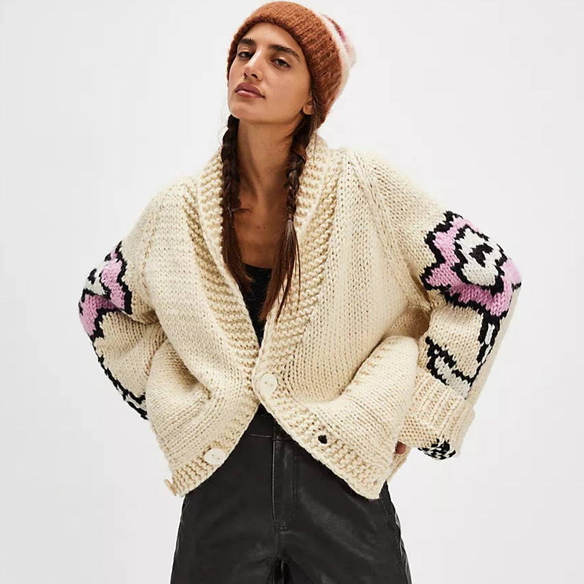 Cardigan Damen beige oversized mit floralem Muster - 1 - Atelier-Zofia