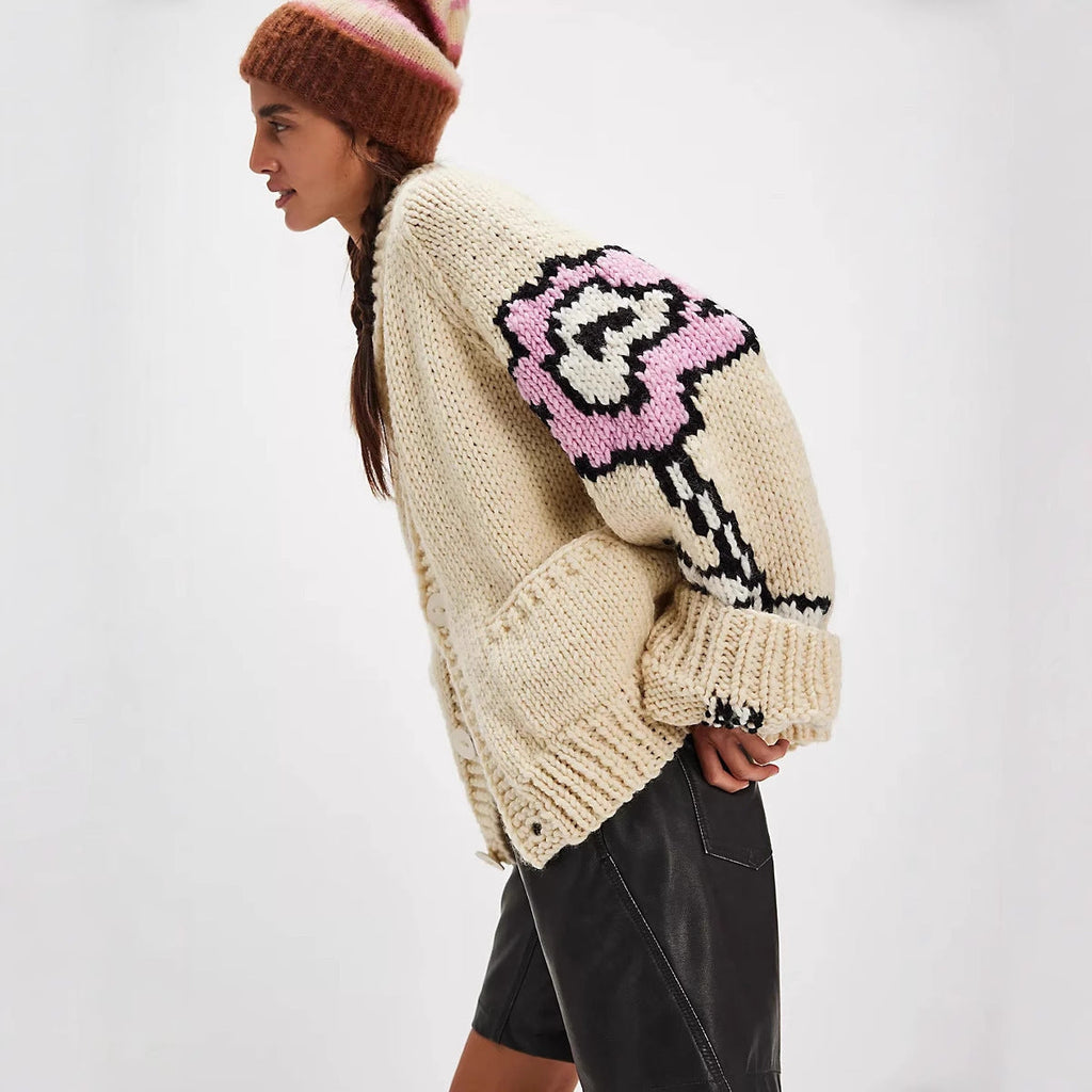 Cardigan Damen beige oversized mit floralem Muster - 2 - Atelier-Zofia