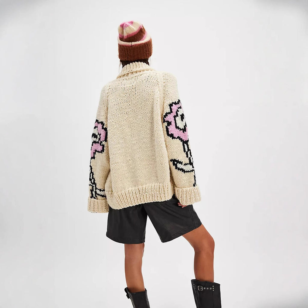 Cardigan Damen beige oversized mit floralem Muster - 3 - Atelier-Zofia