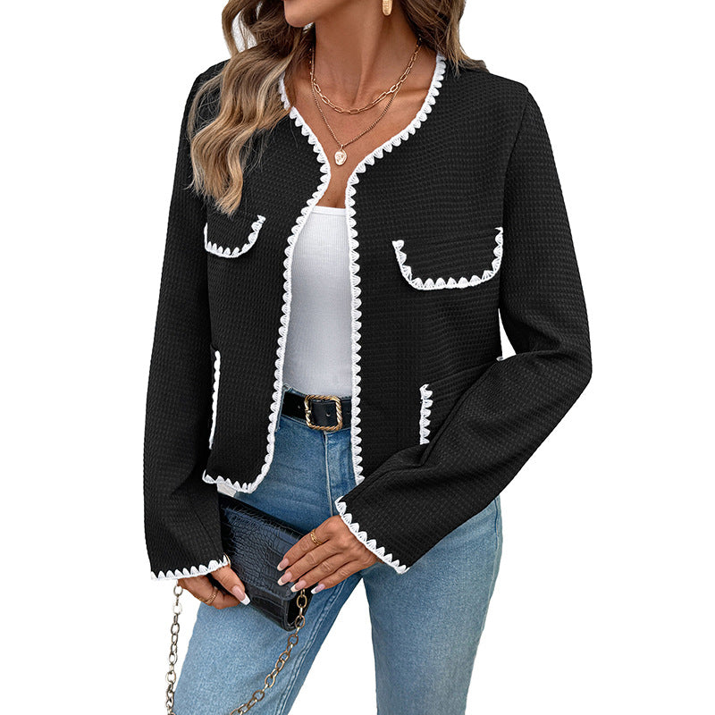 Jacke Damen schwarz tailliert mit Taschen und Kontrastdetails - 5 - Atelier-Zofia