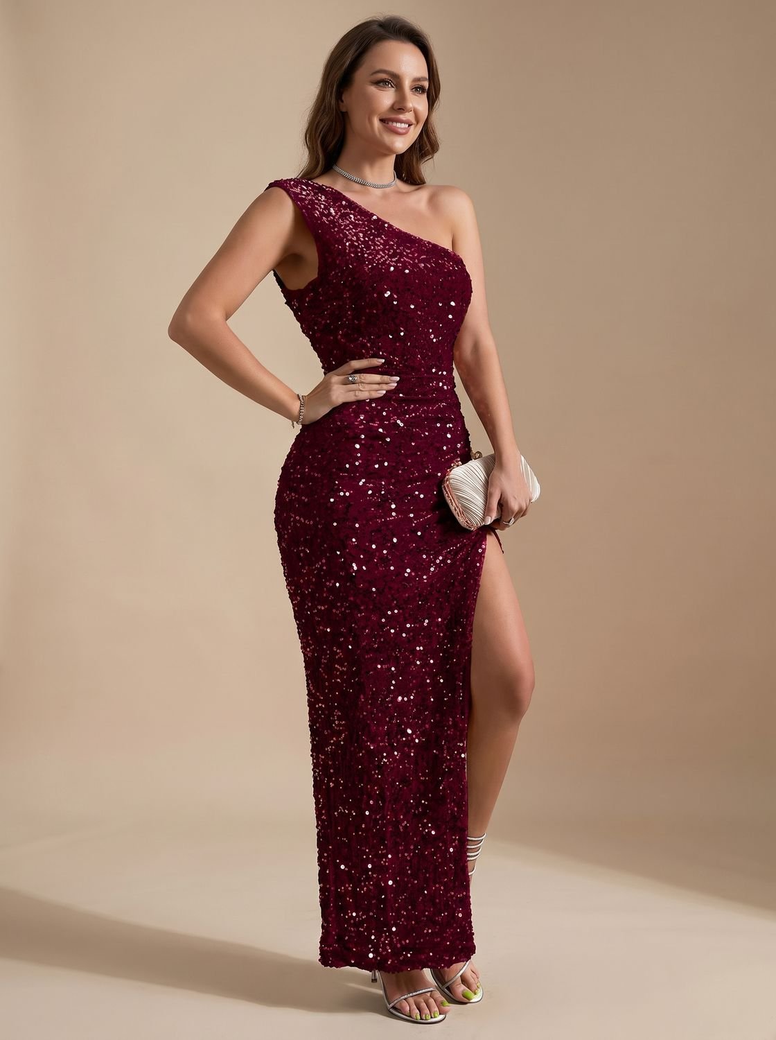 Maxikleid Damen grün figurbetont mit V-Ausschnitt und Schlitz - 1 - Atelier-Zofia