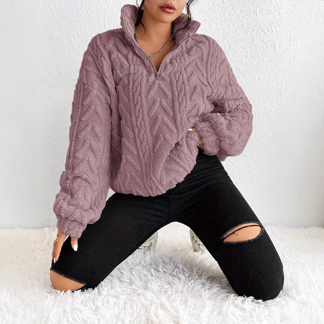 Pullover Damen beige mit hohem Kragen und Zopfstruktur - 4 - Atelier-Zofia