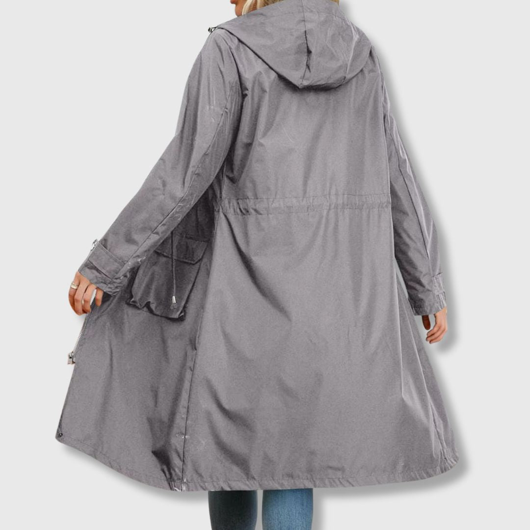 Damenjacke rot tailliert mit Kapuze und praktischen Taschen - 1 - Atelier-Zofia