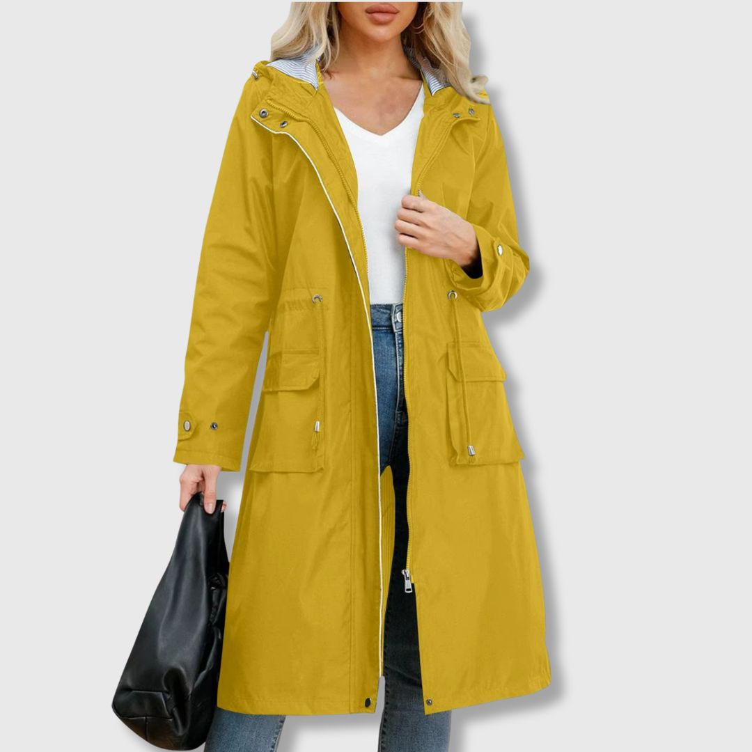 Damenjacke rot tailliert mit Kapuze und praktischen Taschen - 2 - Atelier-Zofia