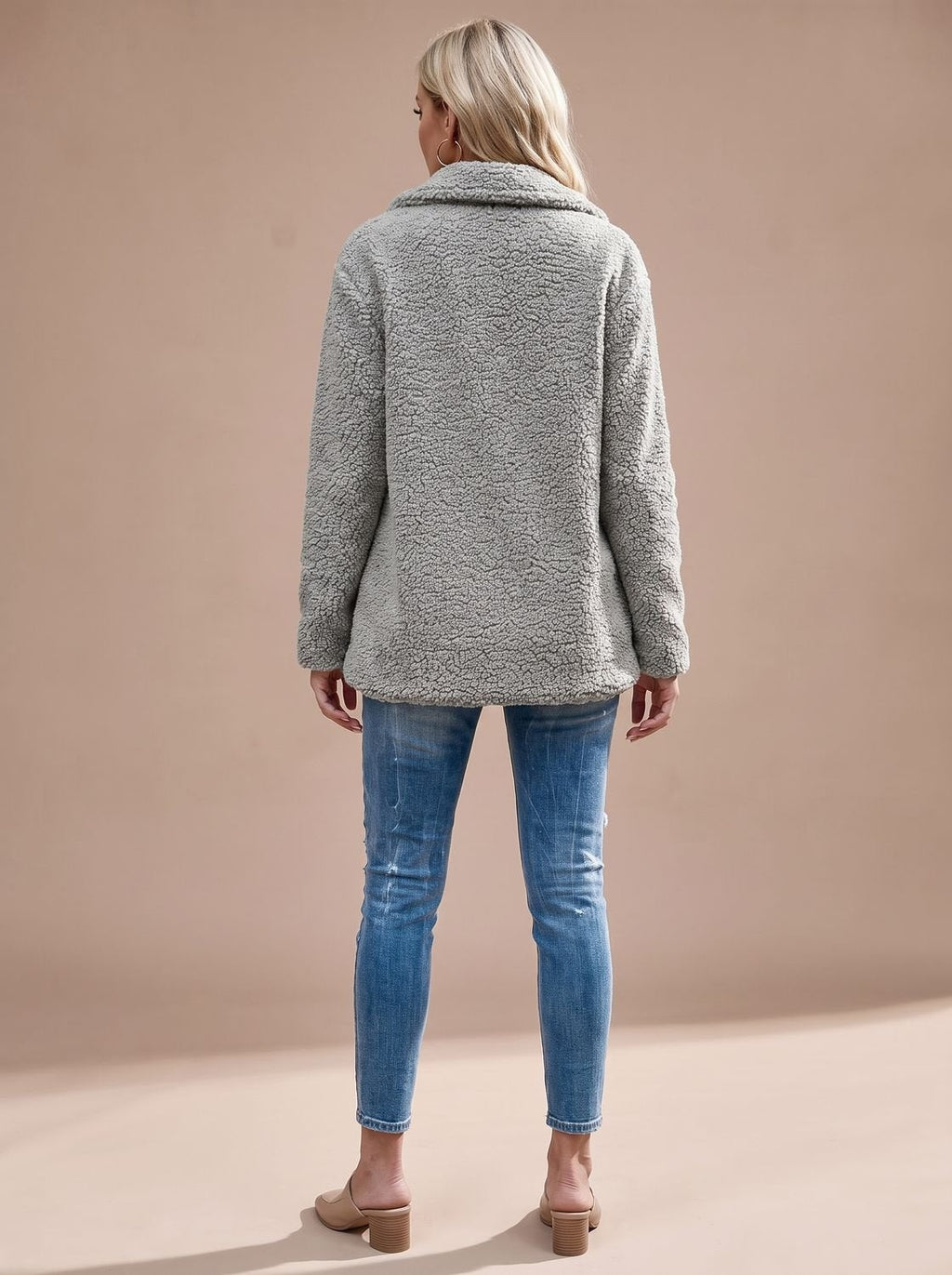 Damenjacke mit lässiger Passform und doppelter Knopfleiste - 7 - Atelier-Zofia