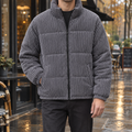 Modische Herrenjacke mit Stehkragen und durchgehendem Reißverschluss - Gepolsterte Passform - 1 - Atelier-Zofia