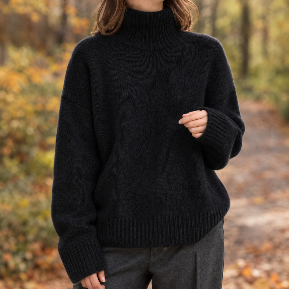 Damen Pullover mit hohem Kragen und lockerer Passform - Trendiger Stil - 5 - Atelier-Zofia