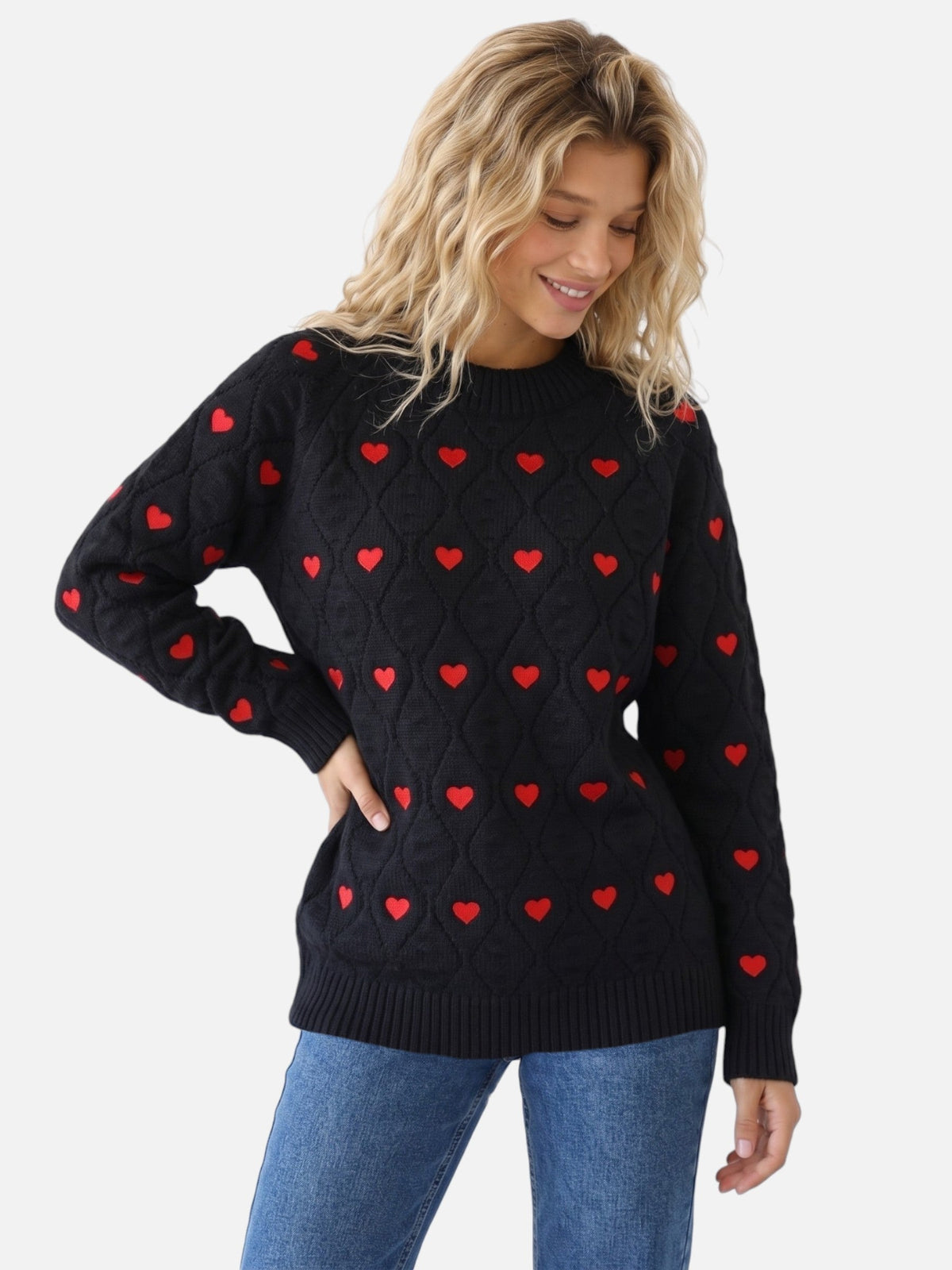 Pullover Damen mit traditionellem Schnitt und Herzdetails - 4 - Atelier-Zofia