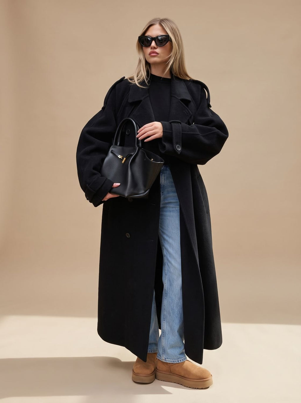 Trench Coat Damen schwarz mit Gürtel und lockerer Passform - 1 - Atelier-Zofia
