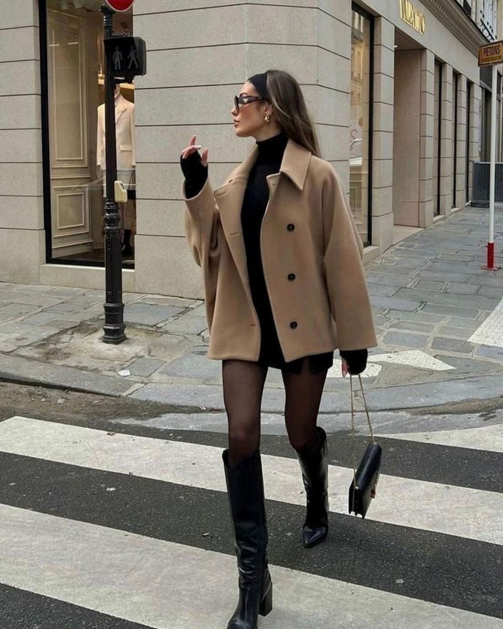 Jacke Damen beige oversized mit Knopfverschluss - 1 - Atelier-Zofia