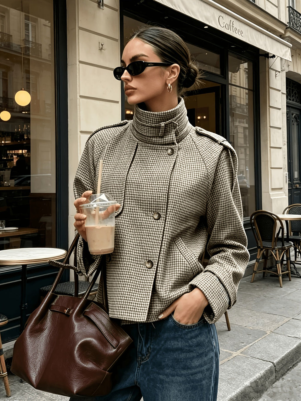 Jacke Damen beige tailliert mit hohem Kragen und Karomuster - 5 - Atelier-Zofia