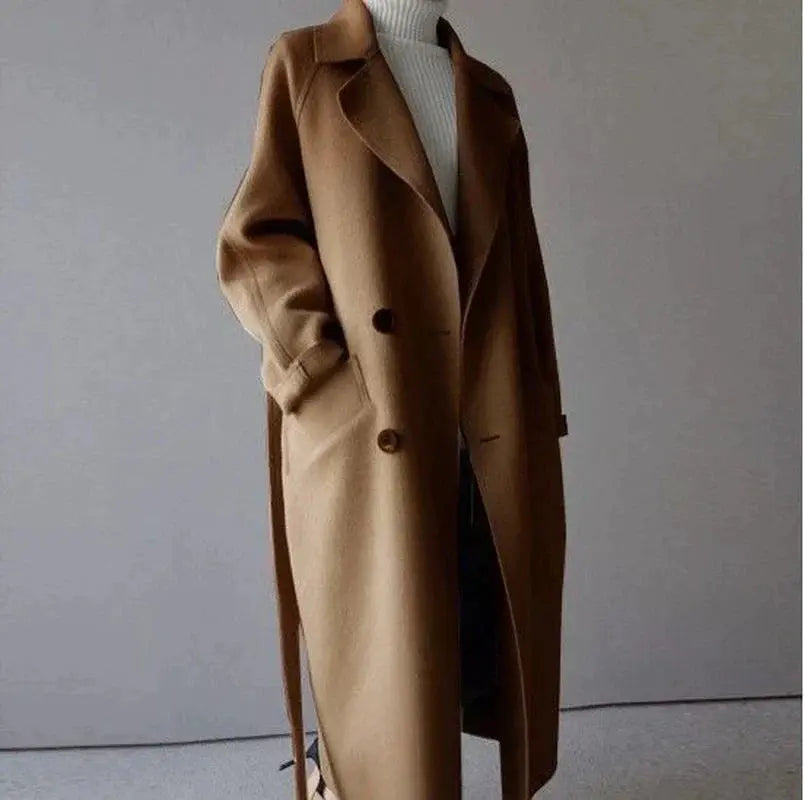Mantel Damen beige tailliert mit Gürtel und Taschen - 5 - Atelier-Zofia