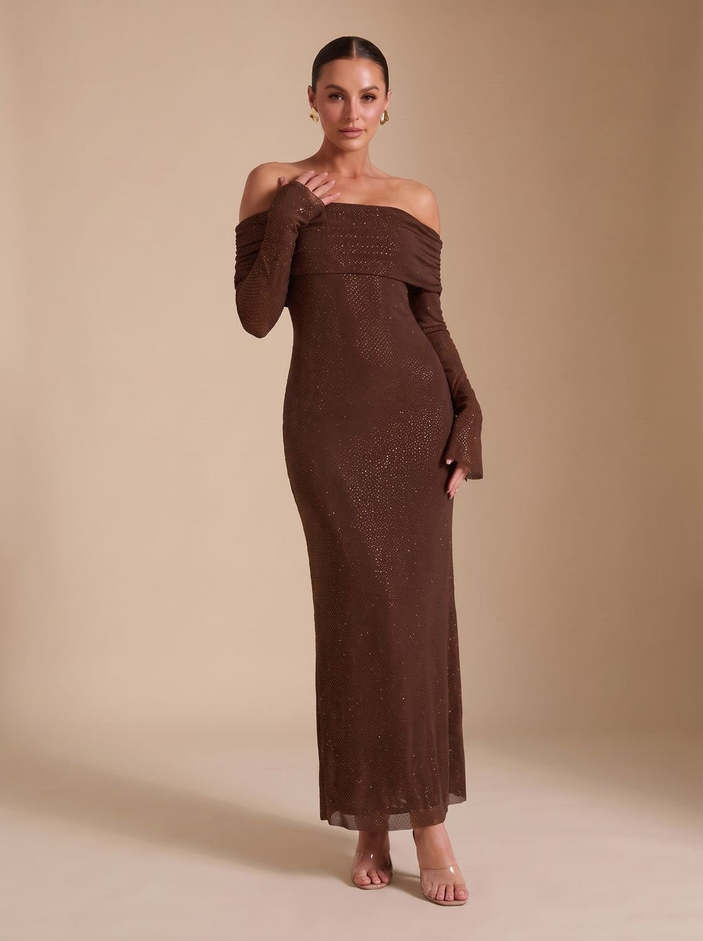 Maxikleid Damen braun figurbetont mit schulterfreiem Schnitt - 2 - Atelier-Zofia