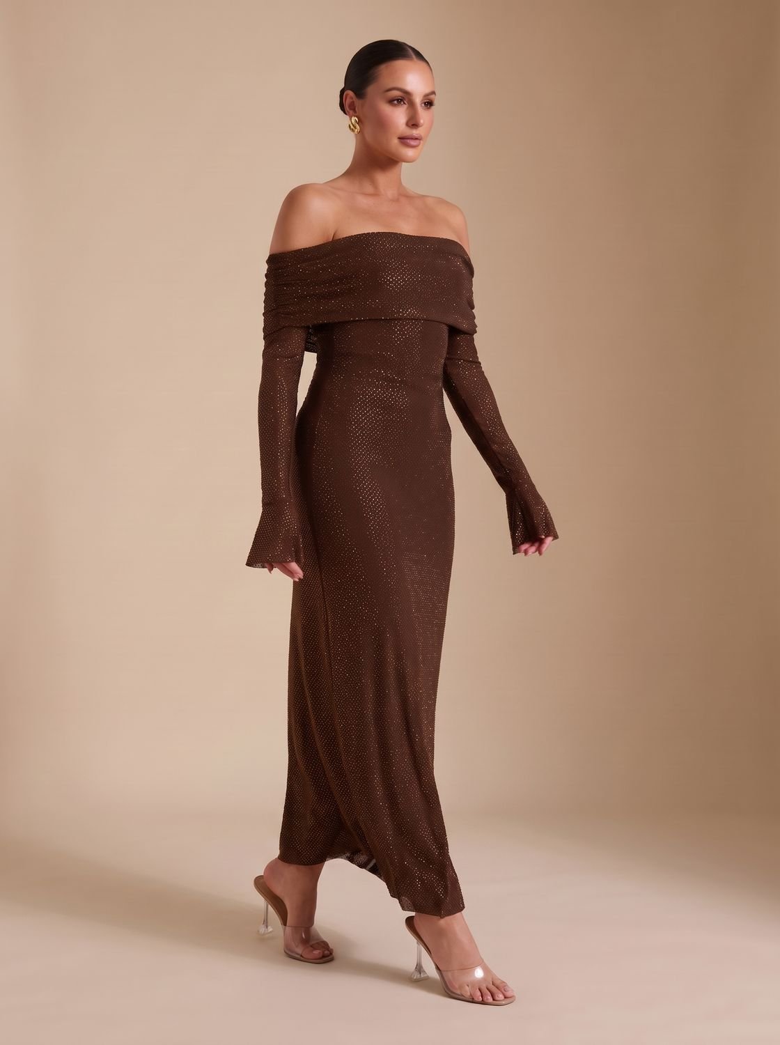 Maxikleid Damen braun figurbetont mit schulterfreiem Schnitt - 8 - Atelier-Zofia