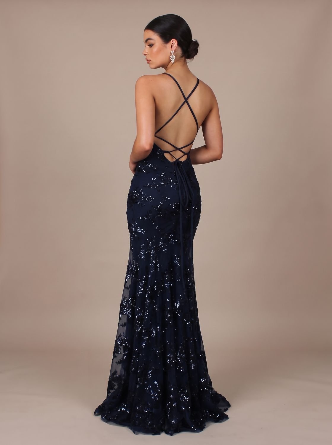 Abendkleid Damen dunkelblau figurbetont mit V-Ausschnitt und Spaghettiträgern - 3 - Atelier-Zofia