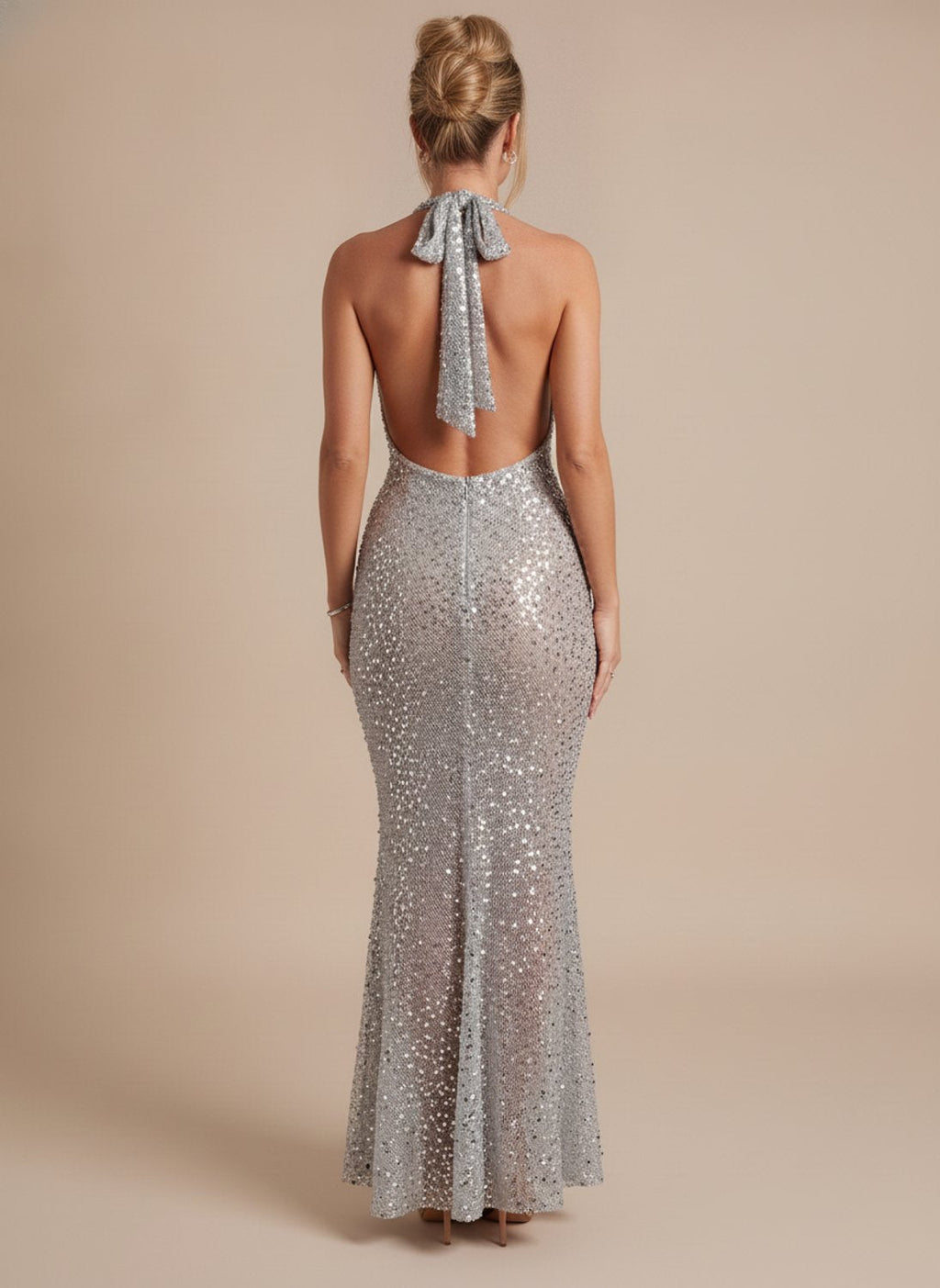 Maxikleid Damen silber figurbetont mit Halterneck - 7 - Atelier-Zofia