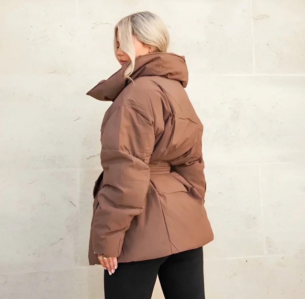 Damenjacke schwarz tailliert mit breitem Kragen und Gürtel - 7 - Atelier-Zofia