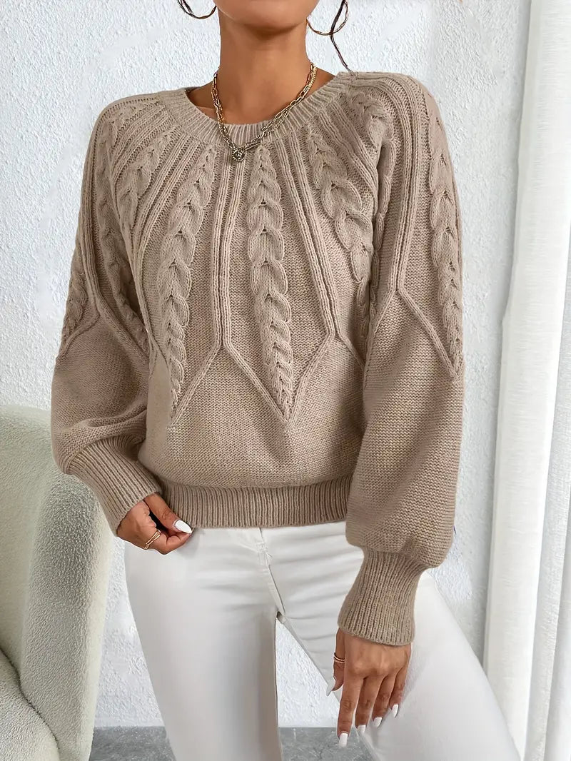 Pullover Damen beige mit lockerer Passform und Zopfmuster - 1 - Atelier-Zofia