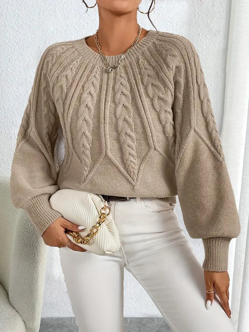 Pullover Damen beige mit lockerer Passform und Zopfmuster - 4 - Atelier-Zofia