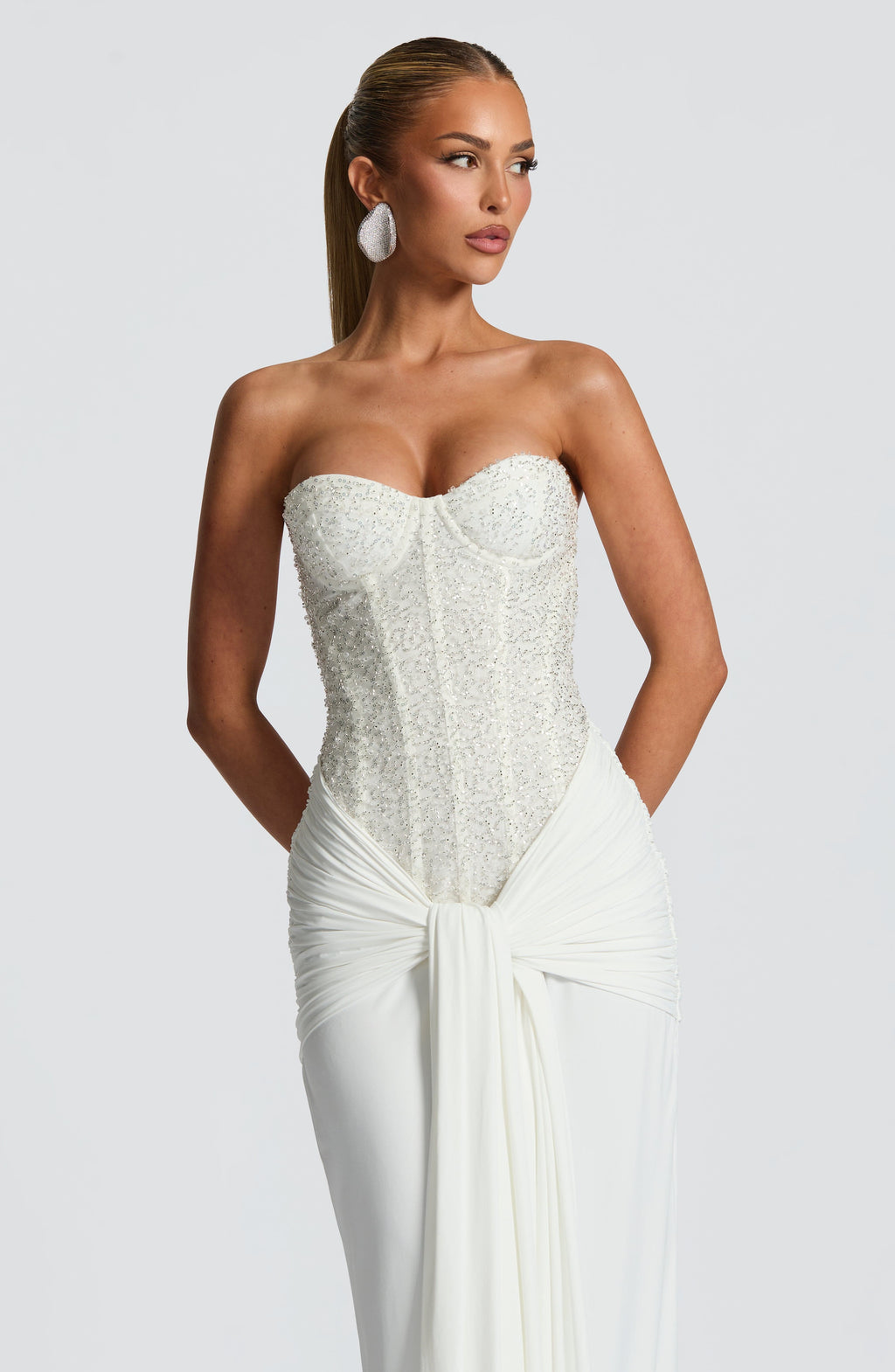 Abendkleid Damen burgunderrot figurbetont mit Herz-Ausschnitt - 7 - Atelier-Zofia