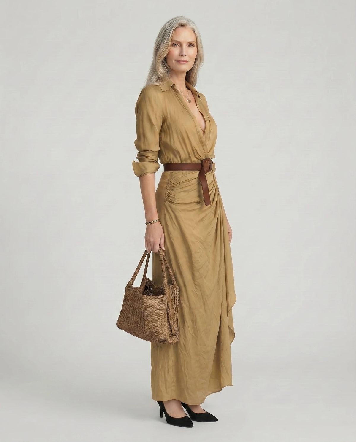 Maxikleid Damen beige figurbetont mit Hemdkragen und Taillengürtel - 2 - Atelier-Zofia