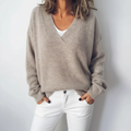 Pullover Damen beige weit mit V-Ausschnitt - 4 - Atelier-Zofia