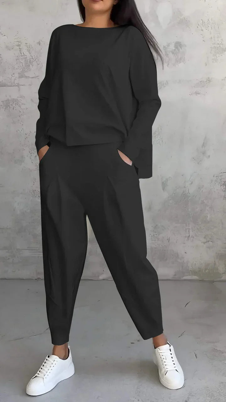 Outfit Damen weiß tailliert mit langen Ärmeln und praktischen Taschen - 7 - Atelier-Zofia