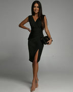 Kleid Damen schwarz figurbetont mit V-Ausschnitt und seitlichem Schlitz - 3 - Atelier-Zofia
