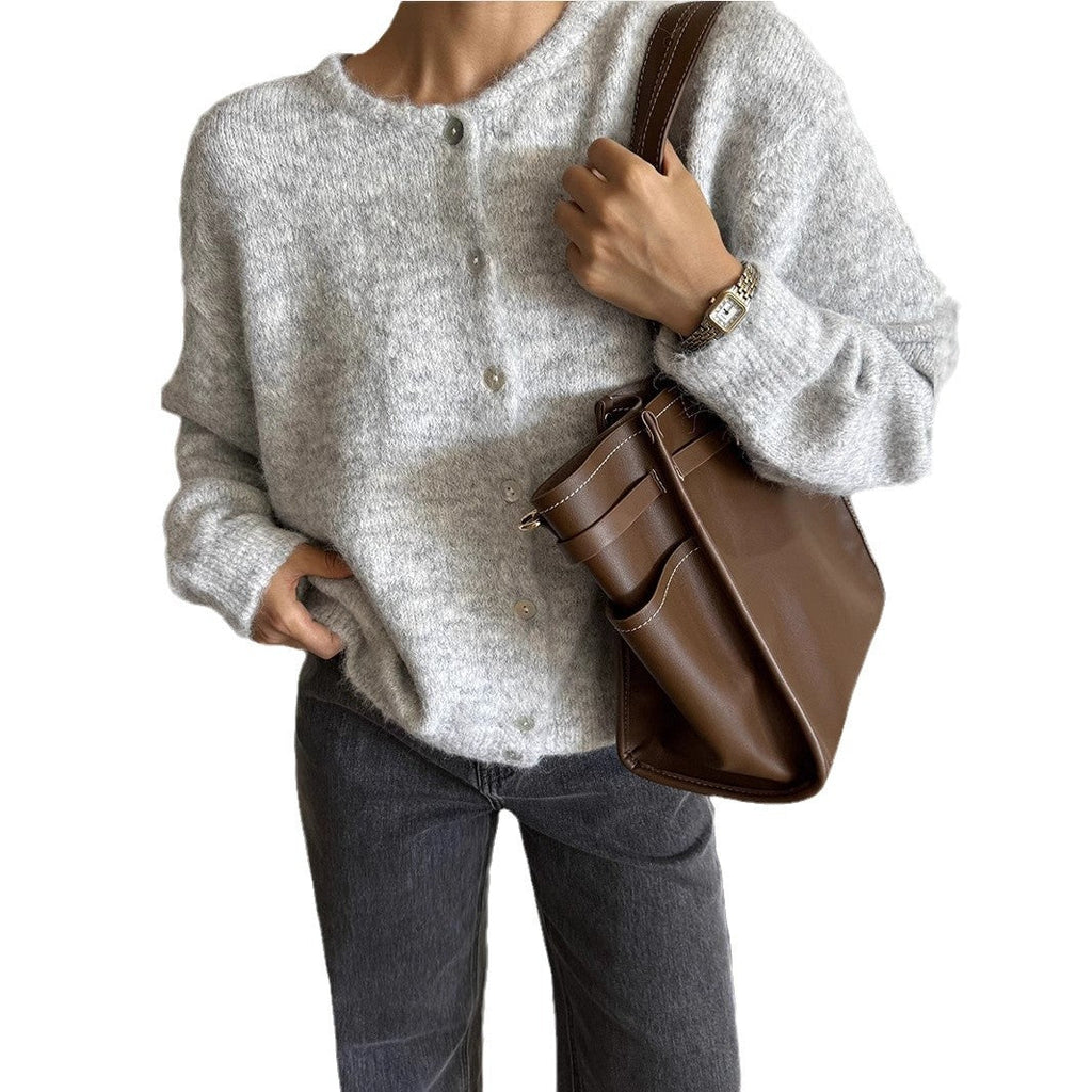Cardigan Damen grau oversized mit Knopfdetails - 5 - Atelier-Zofia